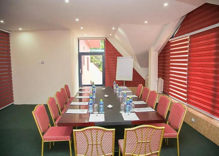 Alisa Hotel Labone